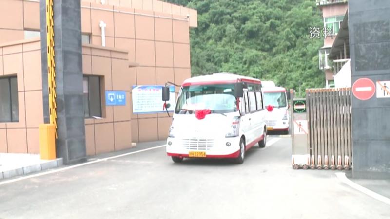 我区实现建制村通客车全覆盖.mpg_20201117_182524.455.jpg