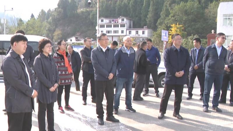交通运输部检查组来我区开展“十三五”全国干线公路养护管理评价工作.mpg_20201116_191917.738.jpg