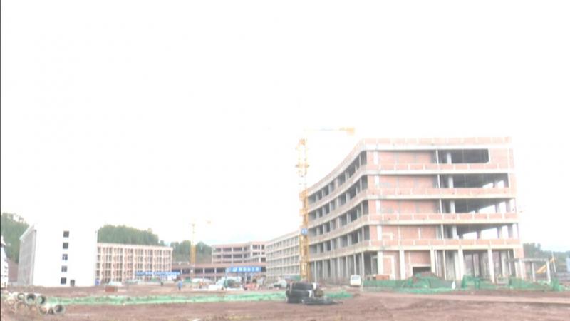 家居产业城标准化厂房项目建设稳步推进.mpg_20201204_192059.991.jpg