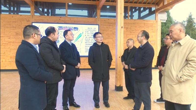 省经济和信息化厅来我区调研工业稳步开局工作.mpg_20210226_194802.531.jpg